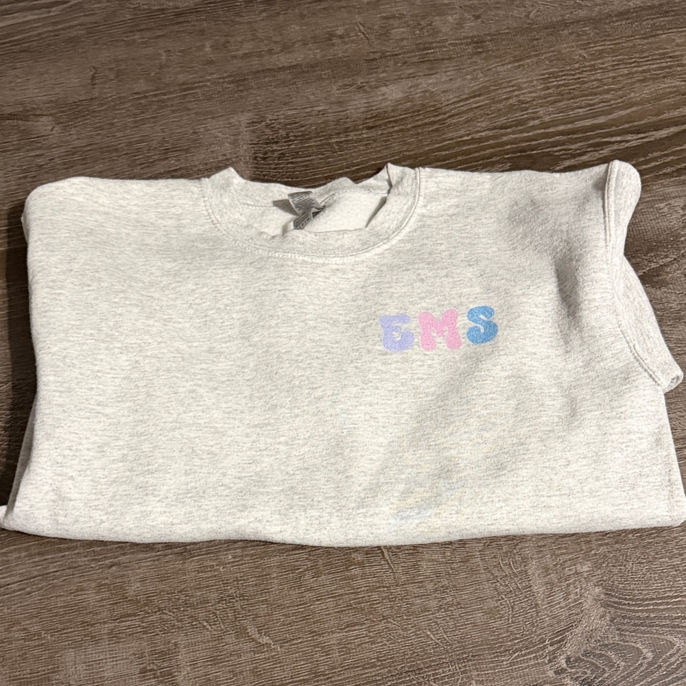 Women’s Gray Sweatshirt
